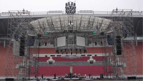 B.T.S ��ʮ���괫��